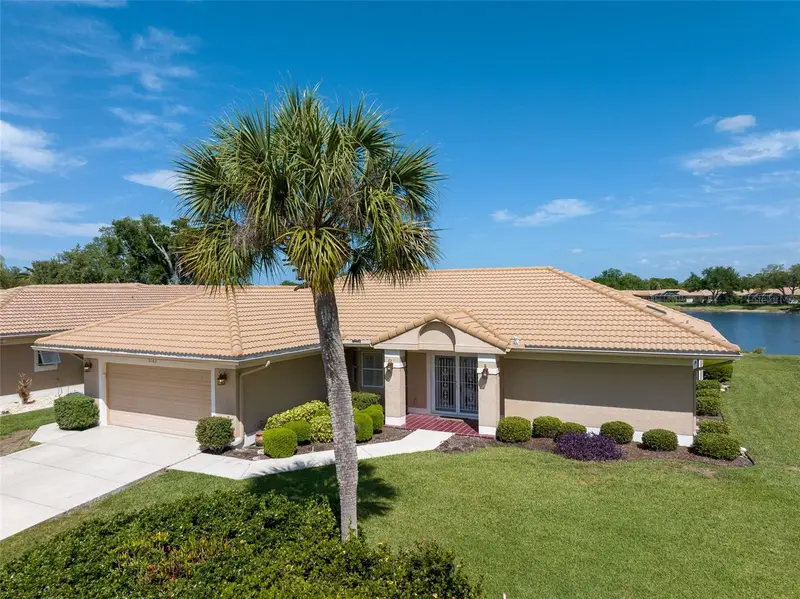 3162 E Village Dr, FL