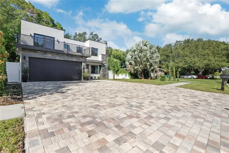 2140 Catalina Dr, FL