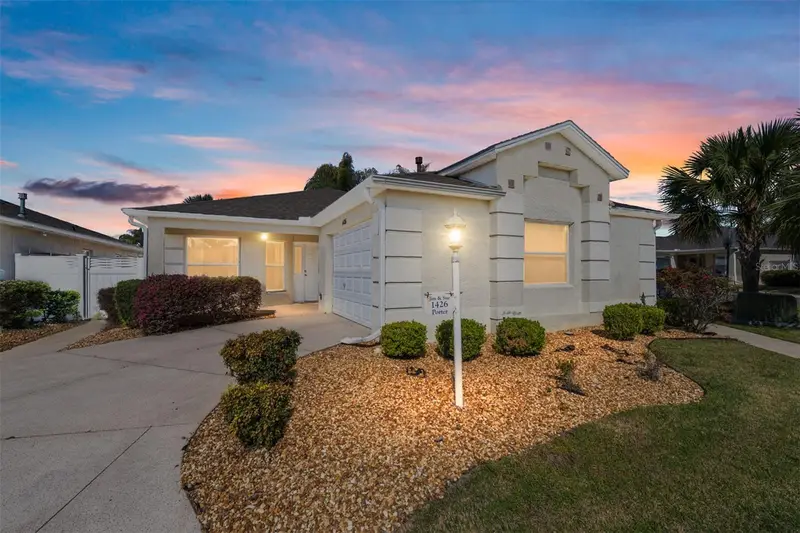 1426 Janeann Ter, FL