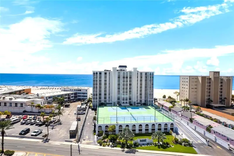 4950 Gulf Blvd #308, FL