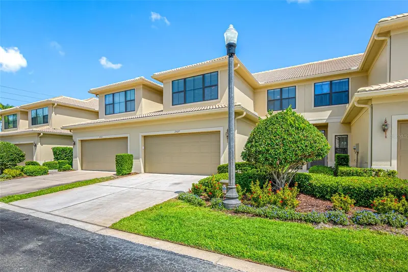 2527 Silverback Ct, FL