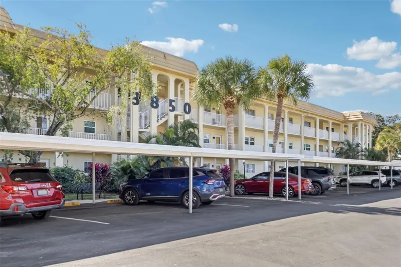 3850 13th Ave N #210, FL