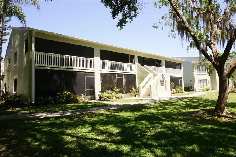 1775 Cupecoy Cir #O6, FL
