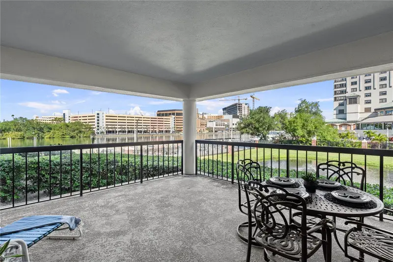 707 Seddon Cove Way, FL