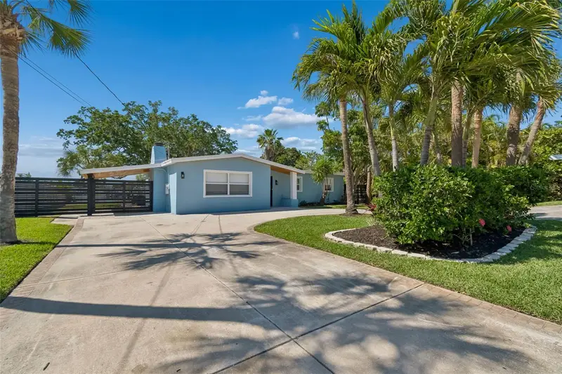 4790 Shore Acres Blvd Ne, FL