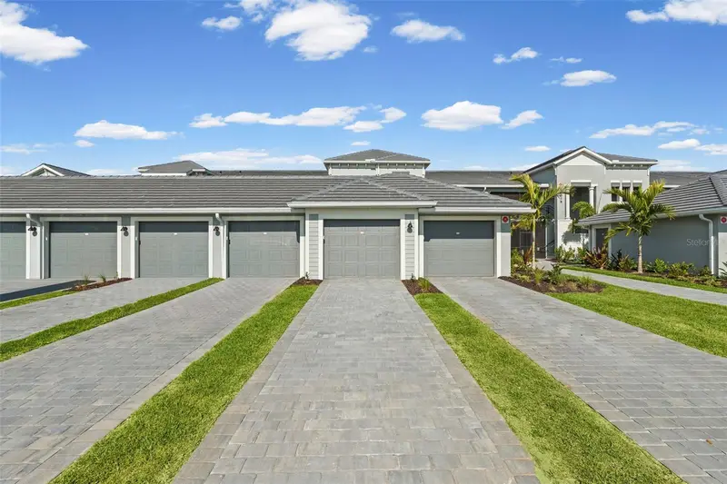 19015 Scallop Loop #104, FL