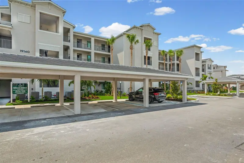 19140 Scallop Loop #401, FL