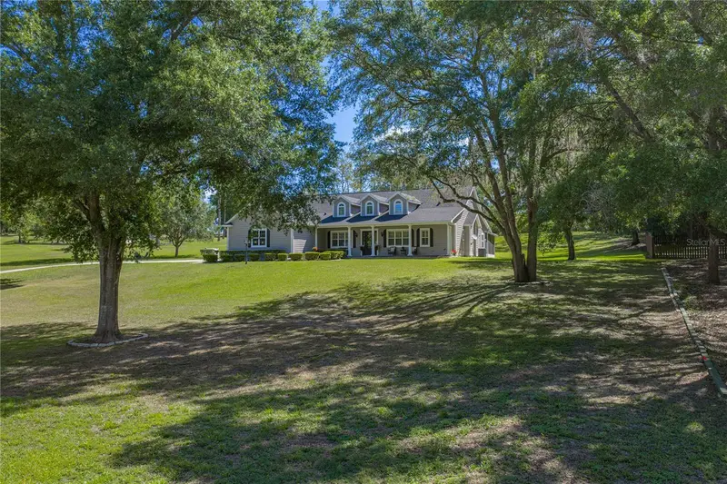 810 Savannah Oaks Dr, FL