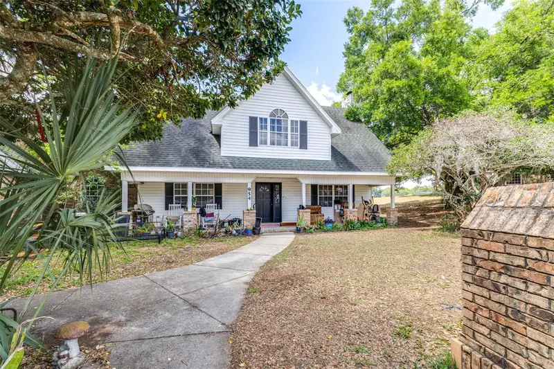 954 Odoniel Dr, FL