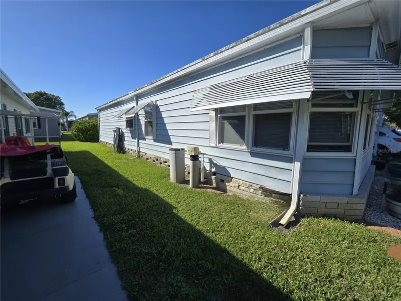 336 Victoria Dr, FL