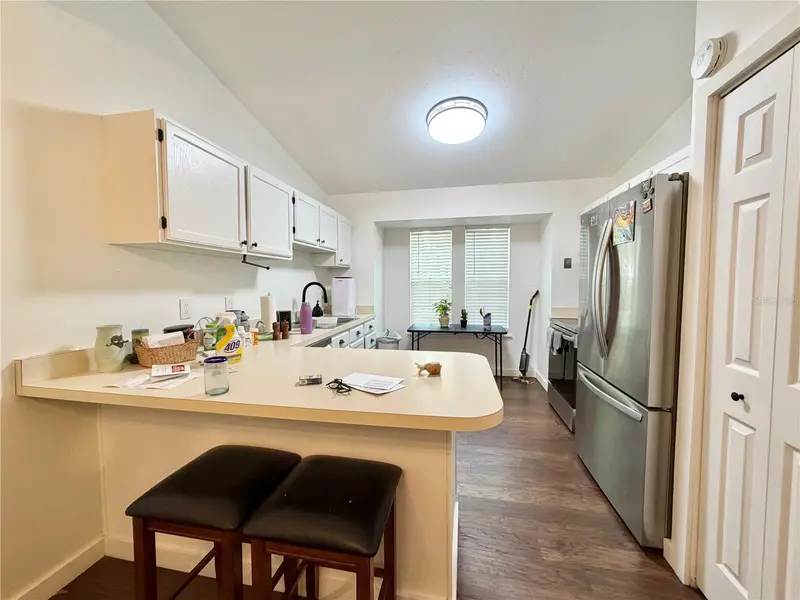 421 Nw 48th Blvd, FL