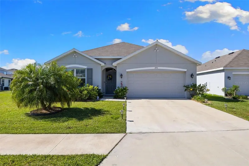 2236 Grand Flora Trl, FL