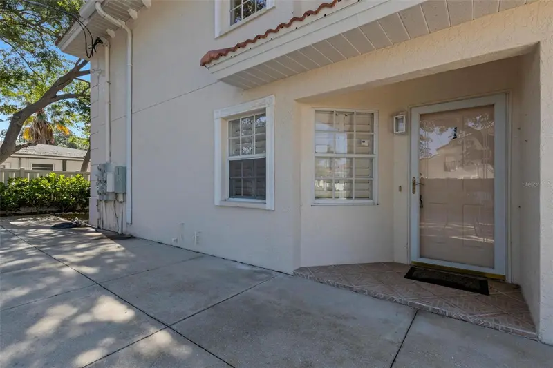 528 W Venice Ave ## 1, FL