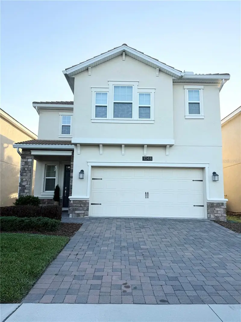 1048 Downswing Pl, FL