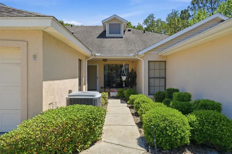 220 Juniper Way, FL