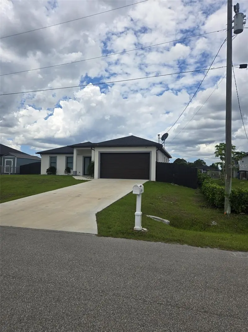 1156 Helen Ave S, FL