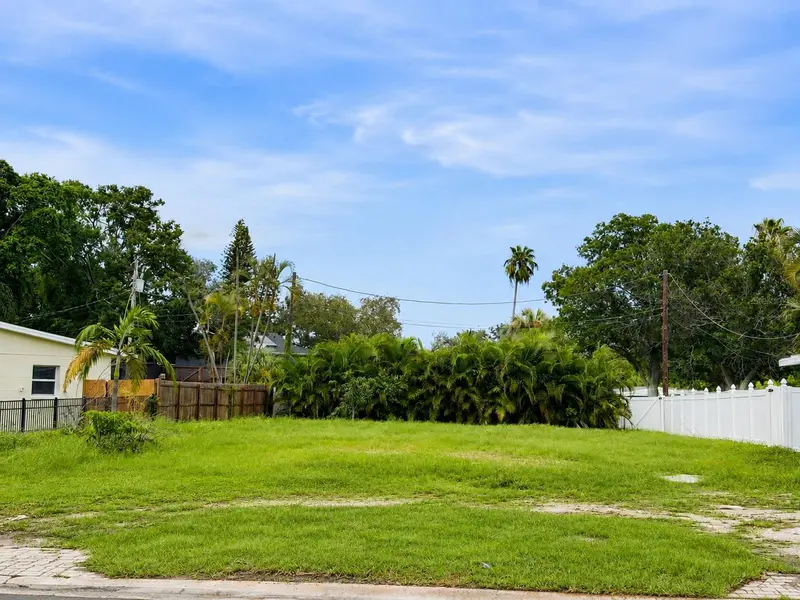 4111 Arkansas Ave Ne, FL