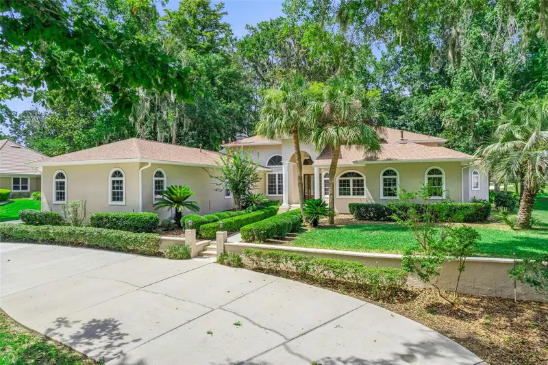 6943 Se 12th Cir, FL