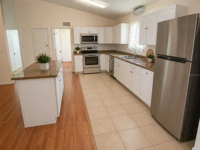 1446 Nw Magnolia Ter, FL