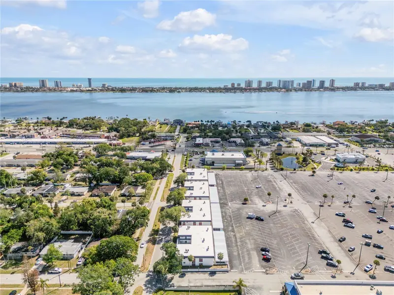 303 Ridge Blvd #2100, FL