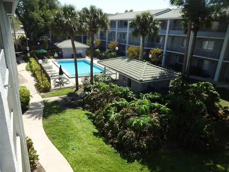 123 Blue Point Way #100, FL