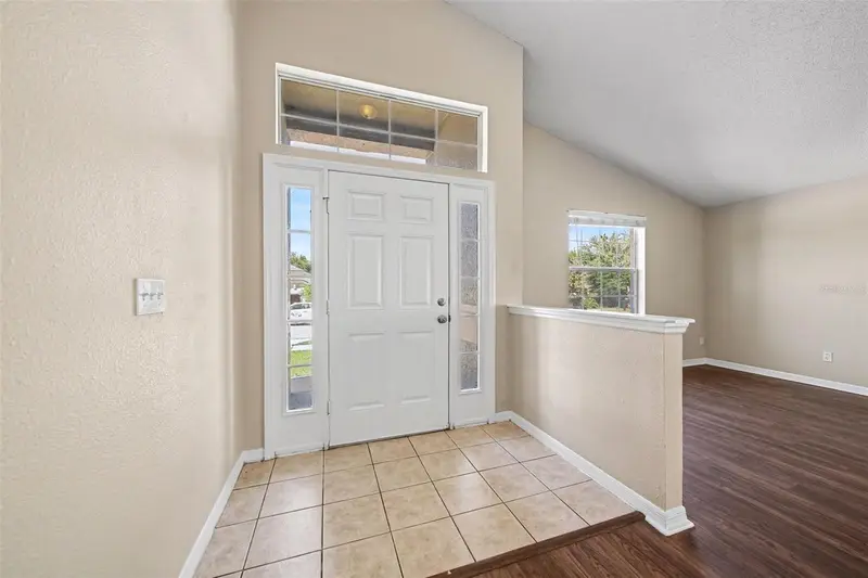 1110 Bluegrass Dr, FL