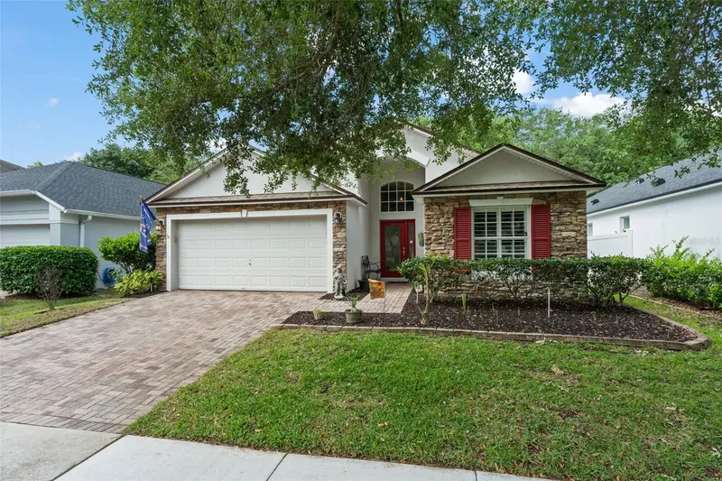 9044 Oak Moss Dr, FL