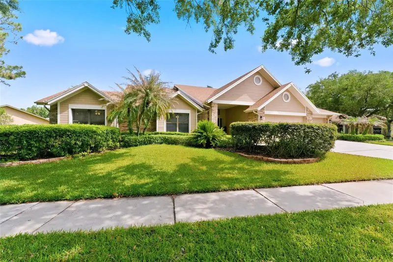 8701 Tantallon Cir, FL
