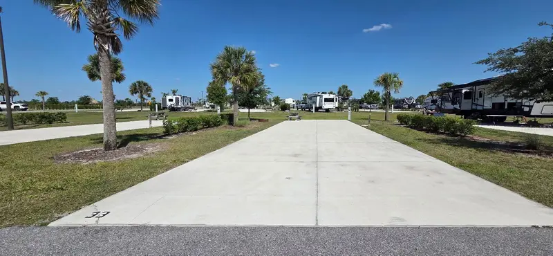 33 Tiki Turn Hyw 630 E, FL