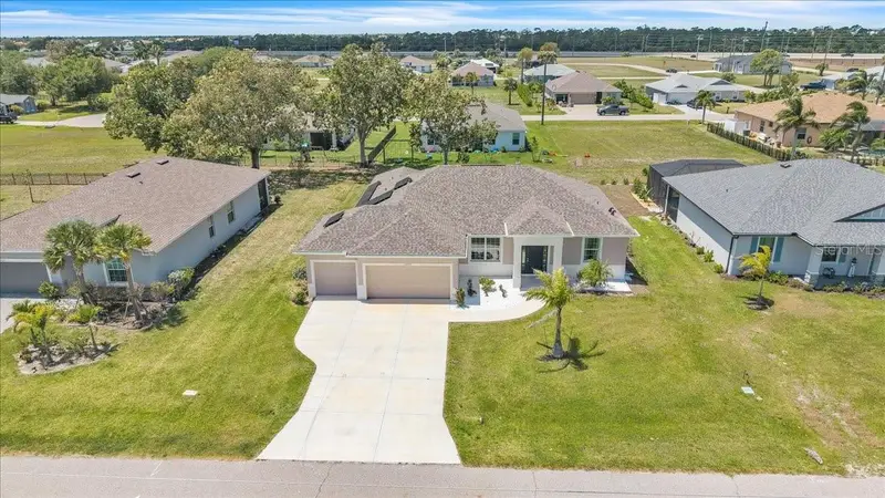16047 Dinal Dr, FL