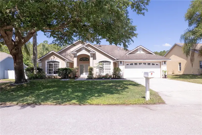 566 Montana Ave, FL