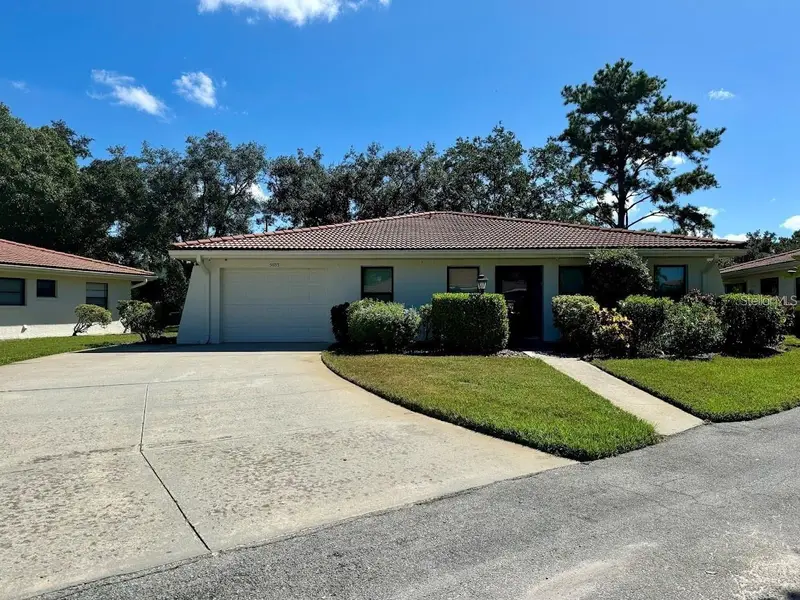 5033 Vivienda Way #19, FL