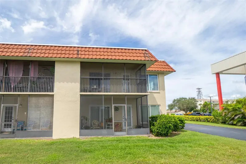 201 Saint Lucie Ln #706, FL