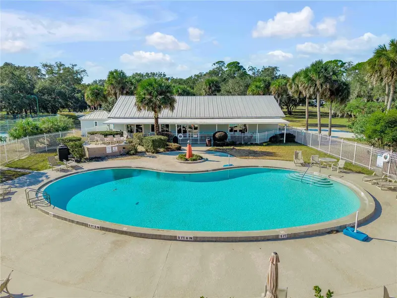 317 Water Landing Dr, FL