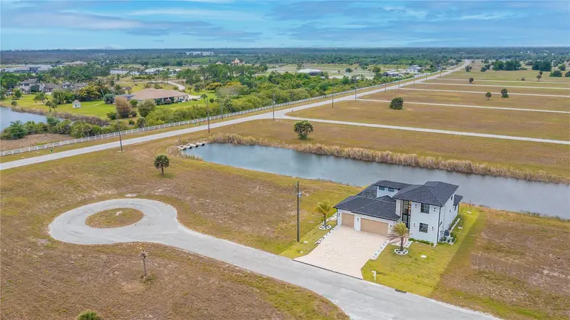 7 Sunflower Dr, FL
