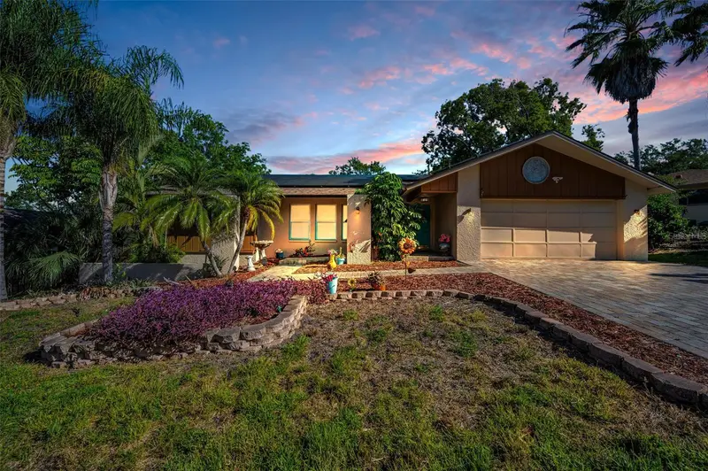 760 Village Way, FL