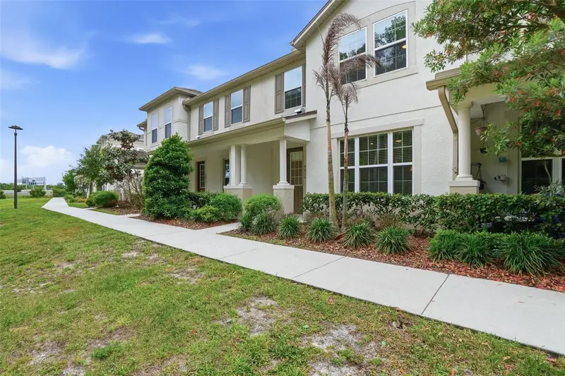 9915 Highland Sky Aly, FL