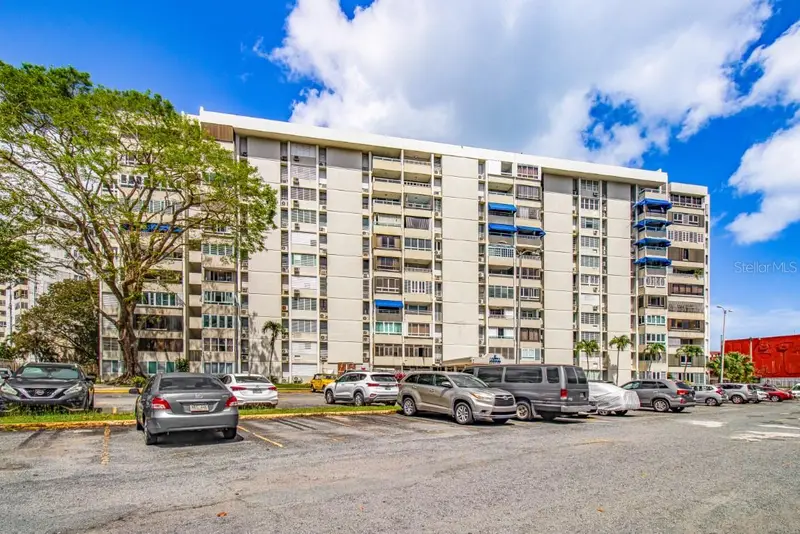 Cond. Laguna Gardens Ii 2 Ave. Laguna #9a, PR