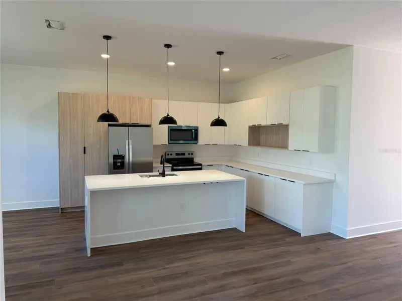 162 W Romany Loop, FL