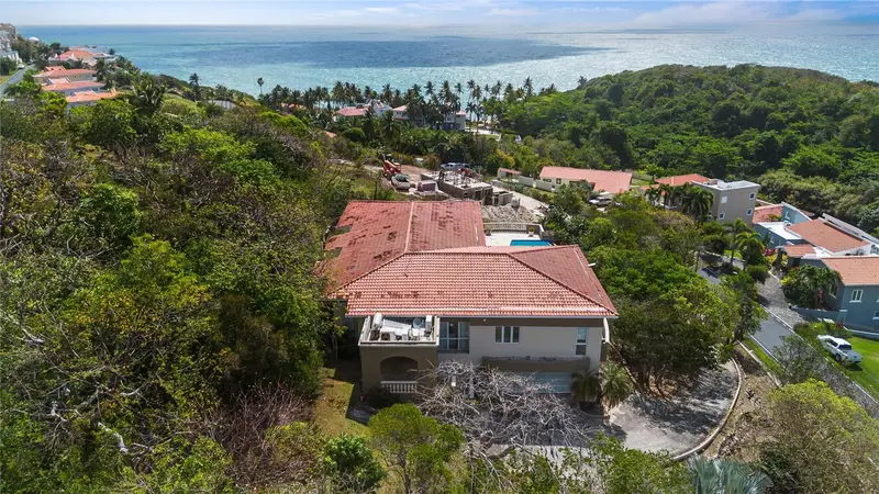 9 Shell Castle, PR