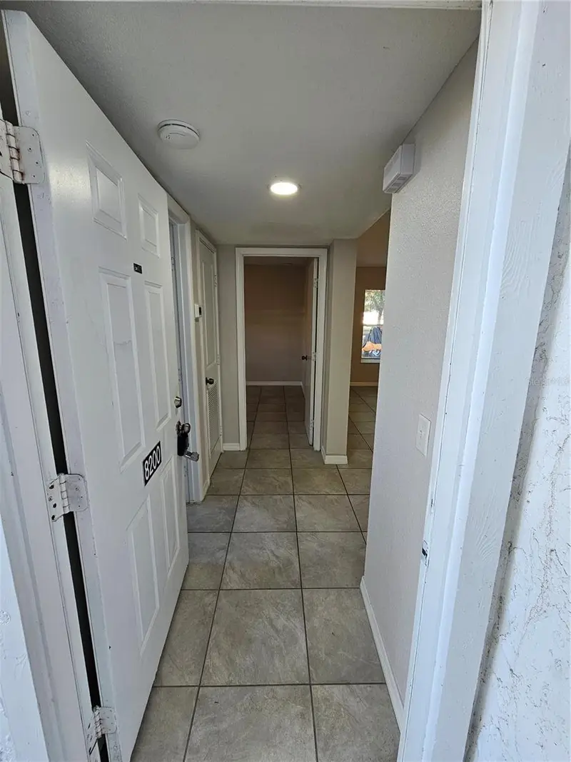8200 Fairways Cir #B102, FL