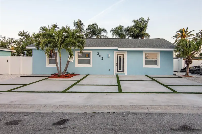 352 144th Ave, FL