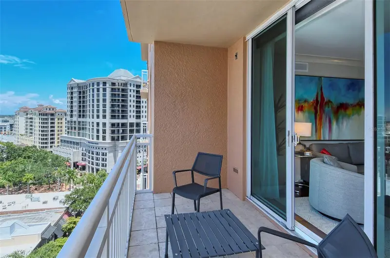 1350 Main St #1202, FL