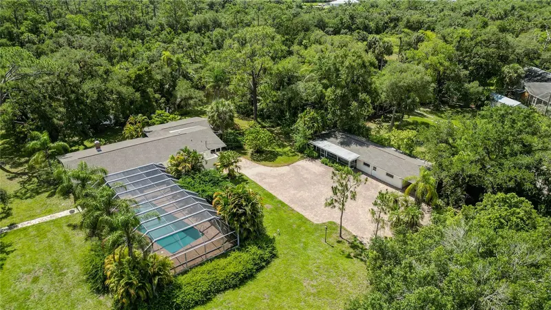 18220 Elmwood Dr, FL