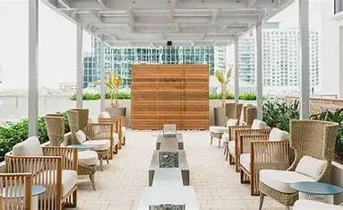125-3 E Pine St, FL