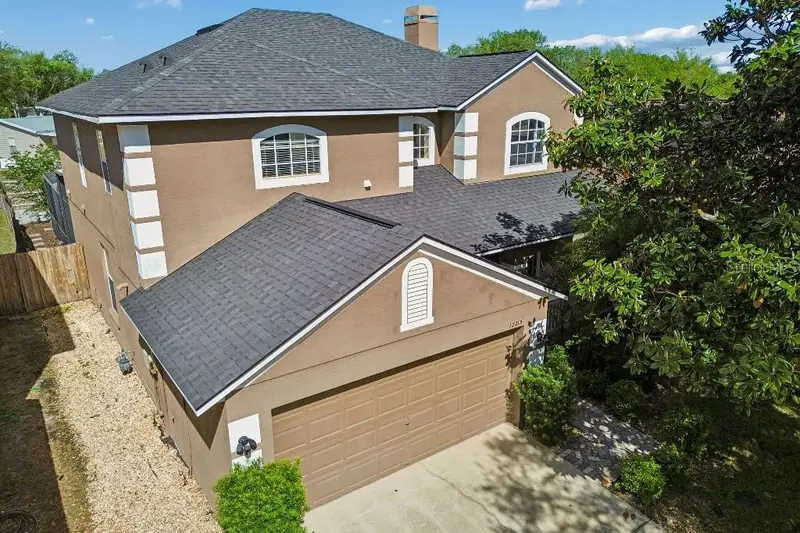 12215 Adventure Dr, FL