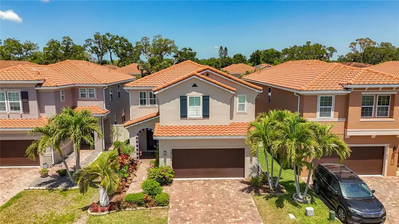 10193 Grand Oak Cir, FL