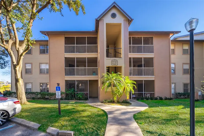 956 Salt Pond Pl #306, FL