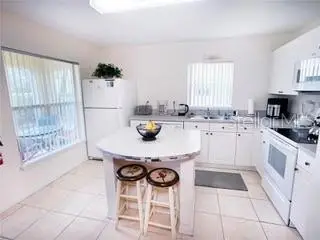 2890 Club Cortile Cir, FL