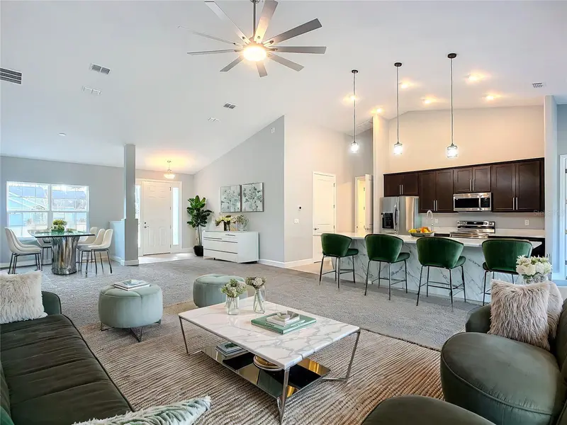 16 Egan Dr, FL